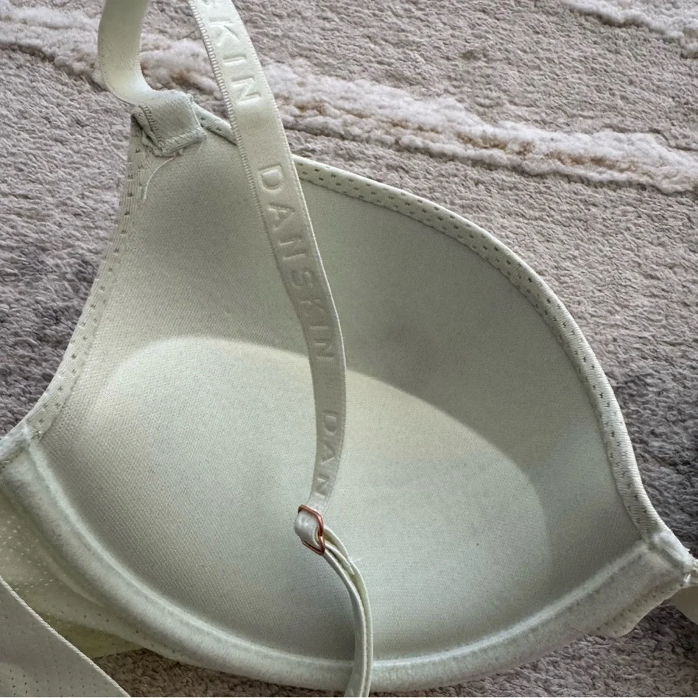 Bundle of 2 Like 🆕 Danskin Intimates push up t-shirt bras